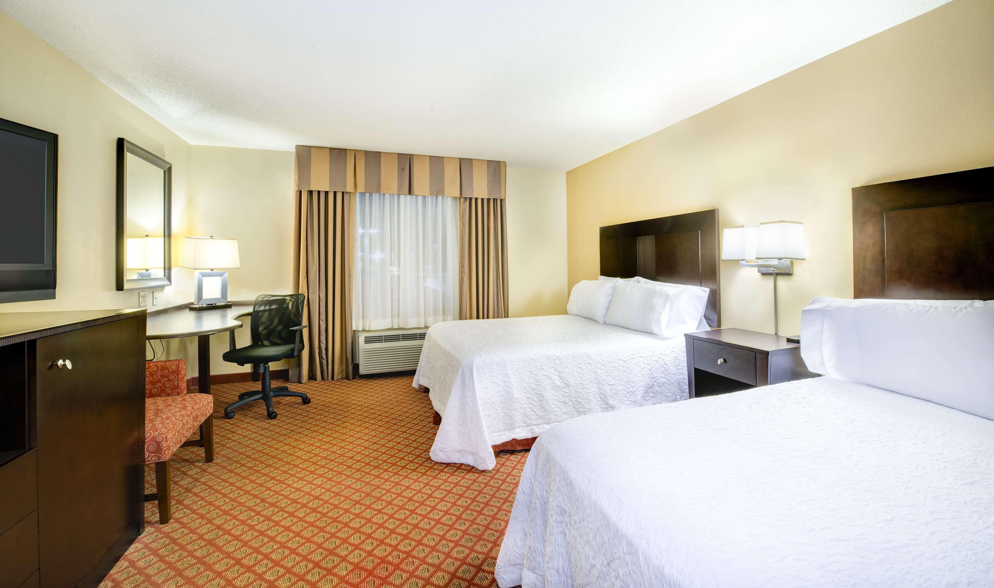 Hampton Inn & Suites סקוטסבורו מראה חיצוני תמונה