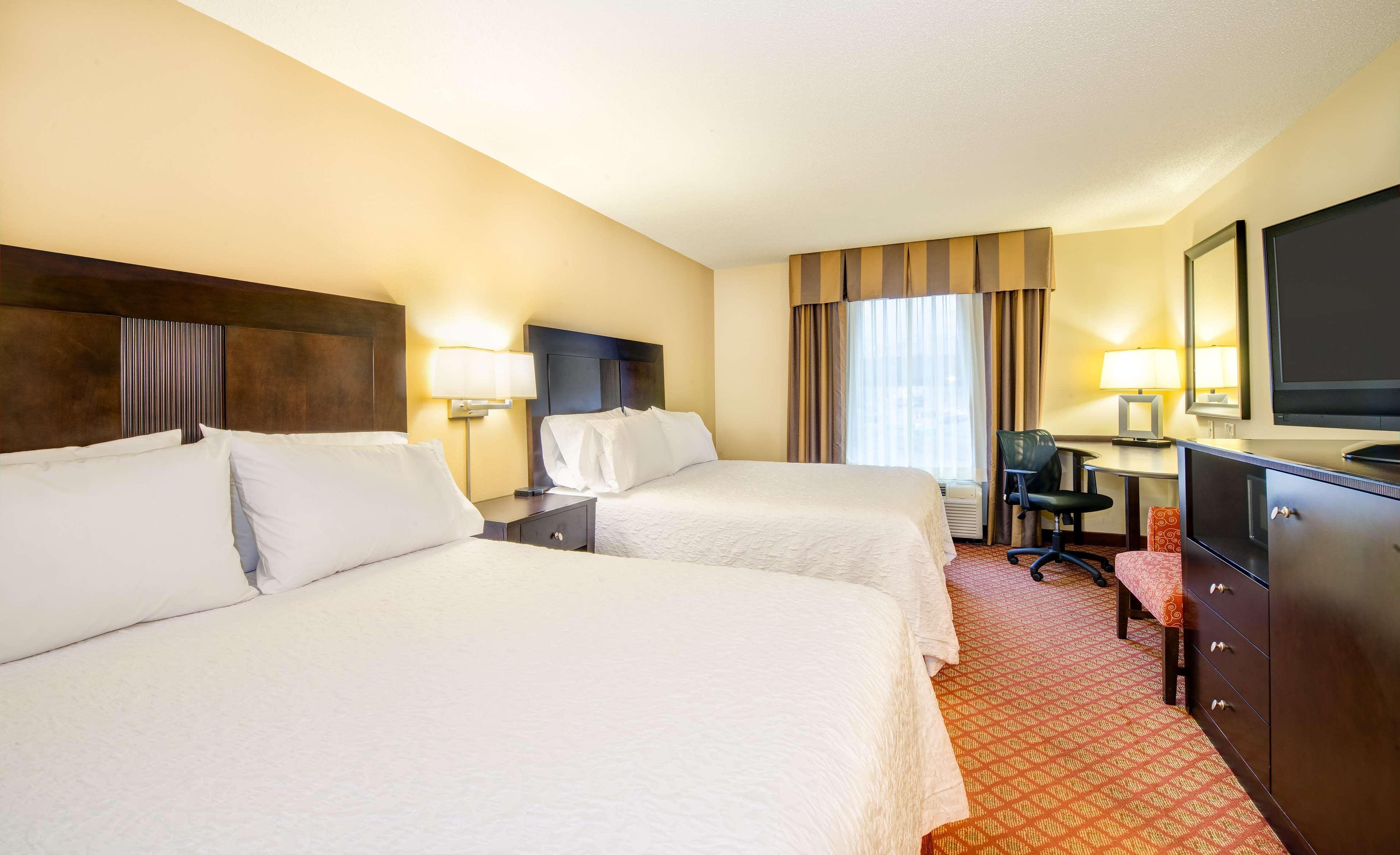 Hampton Inn & Suites סקוטסבורו מראה חיצוני תמונה
